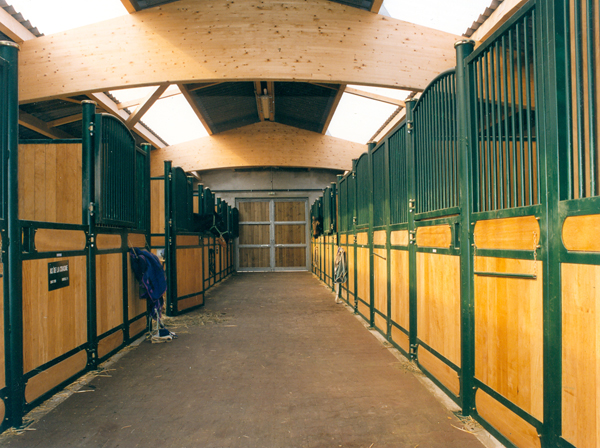 Centre équestre : Écuries Box à chevaux